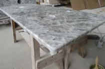 Серебристый